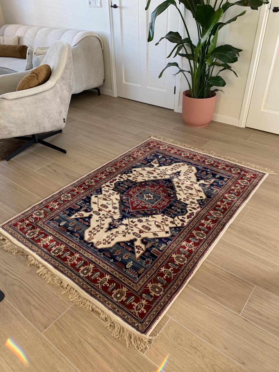 ✨Prachtig Sfeervol Vintage Vloerkleed gemaakt van Zijde✨