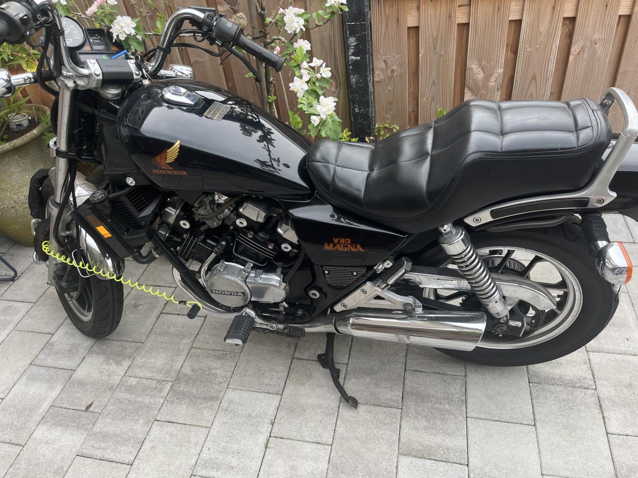 Honda V30 Magna (1984)