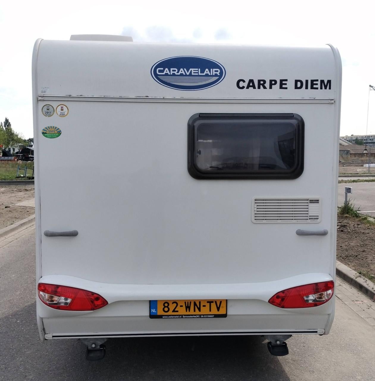 Caravelair 335 (2016!!!) met voortent