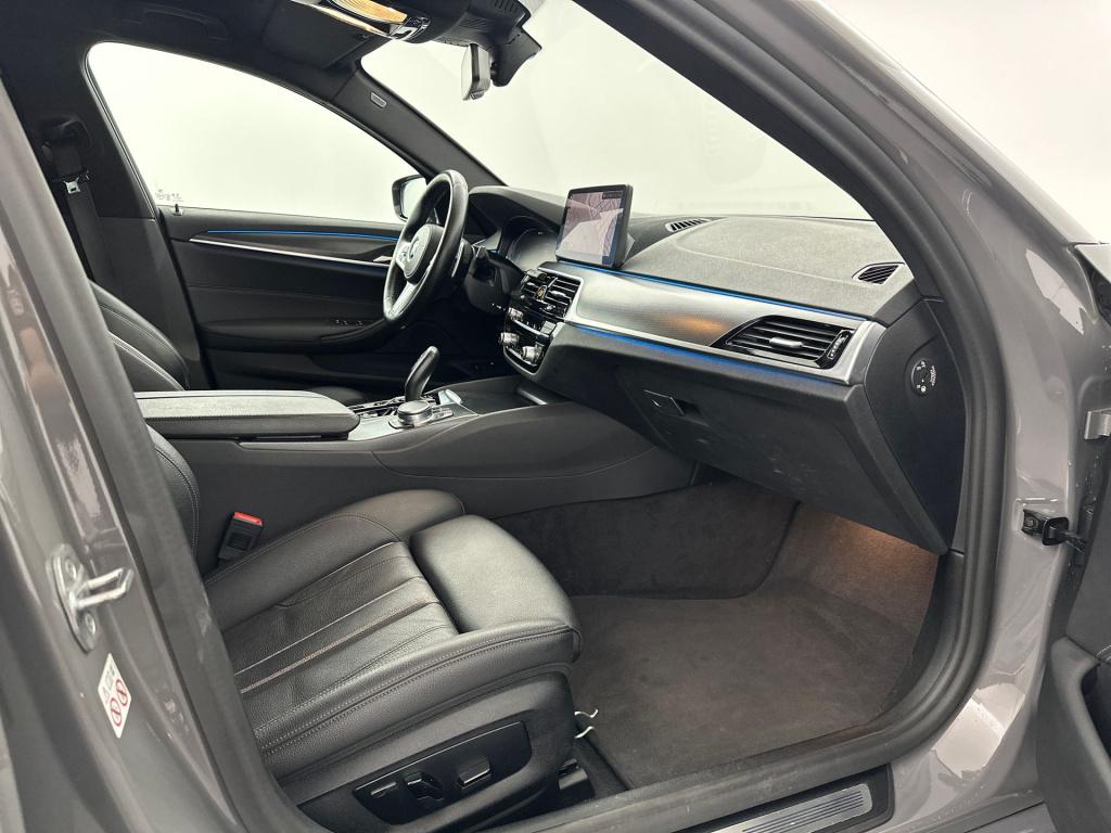 BMW 5 Serie touring 530e high executive m-sport
