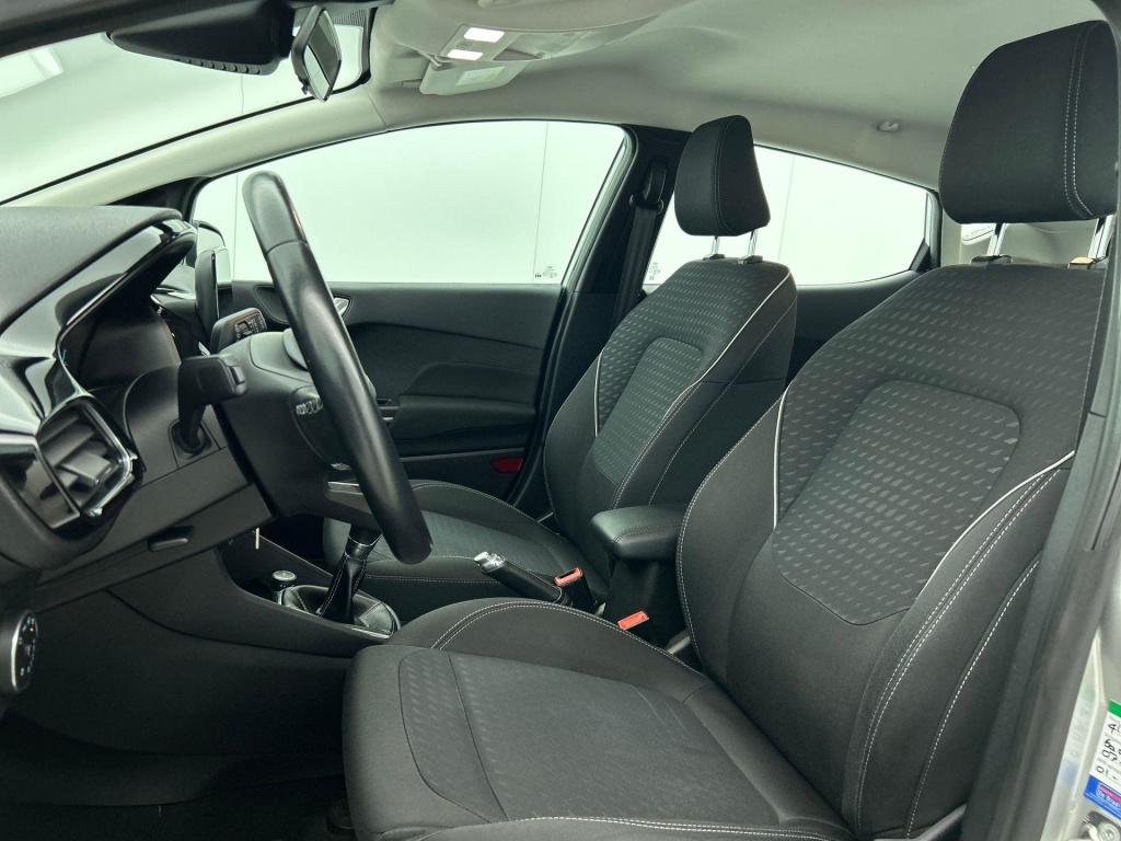 Ford Fiesta 1.1 trend | parkeer sensoren | lmv | bluetooth | dab | airco | 