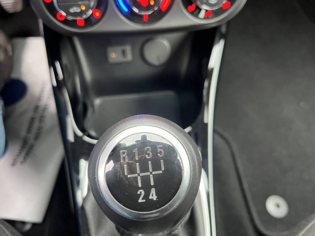 Opel Adam 1.2 glam