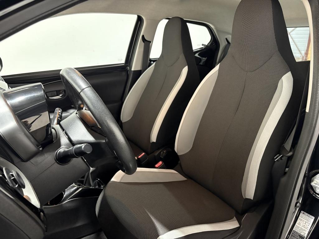 Toyota Aygo 1.0 vvt-i x-clusiv | clima | camera |