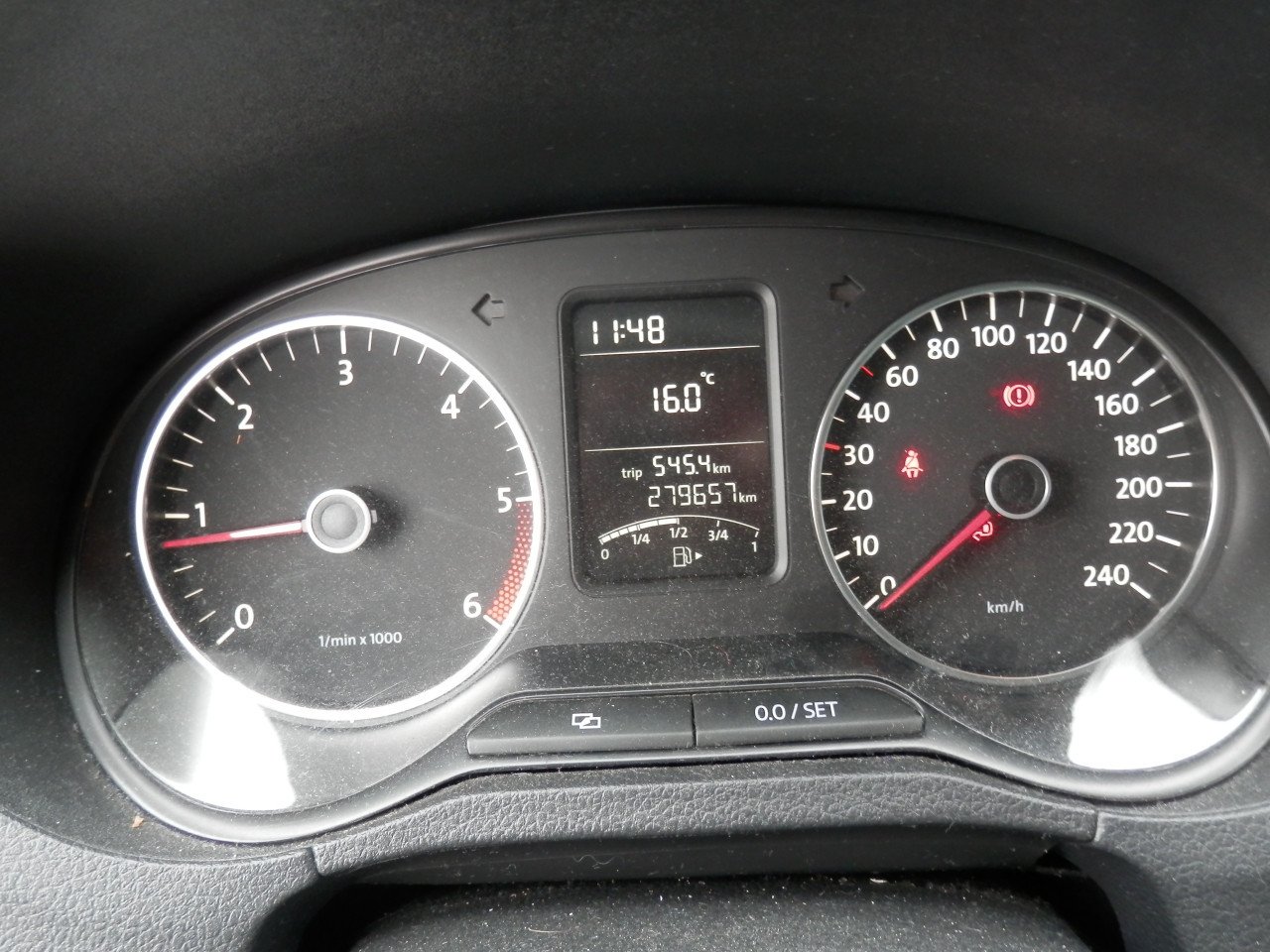 Auto Garant Biedt Aan: Volkswagen Polo 1.2 TDI Bluemotion Comfortline