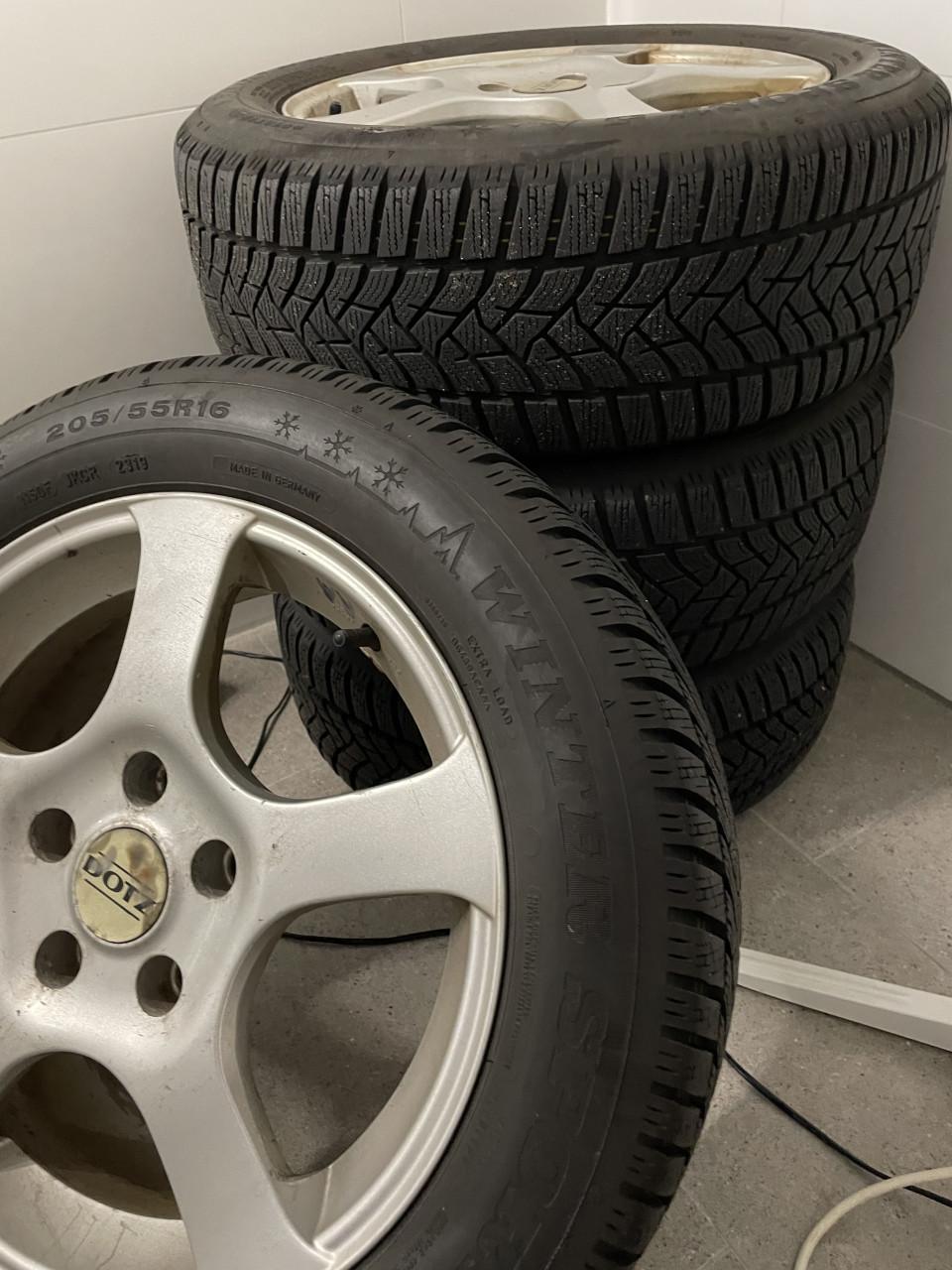 Winterbanden Dunlop met lm-velg – 205/55R16 – o.a. Kia Niro