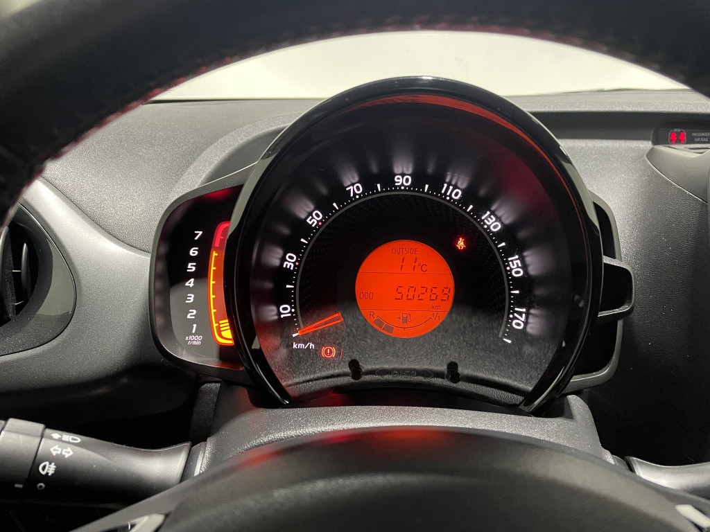Toyota Aygo 1.0 vvt-i x-play