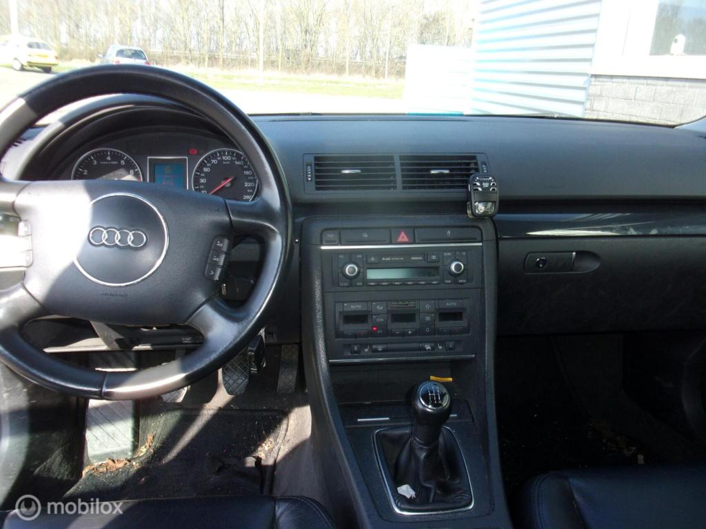 Audi A4 limousine (particuliere verkoop) 2.0 pro line