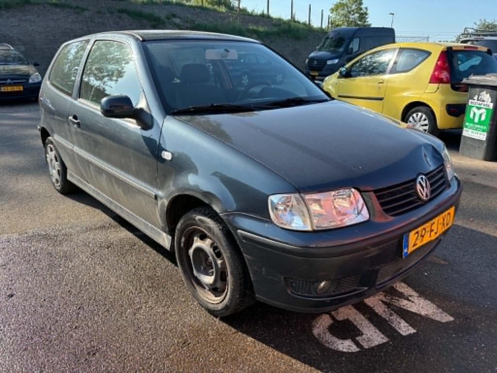 Volkswagen Polo 1.4-16v trendline