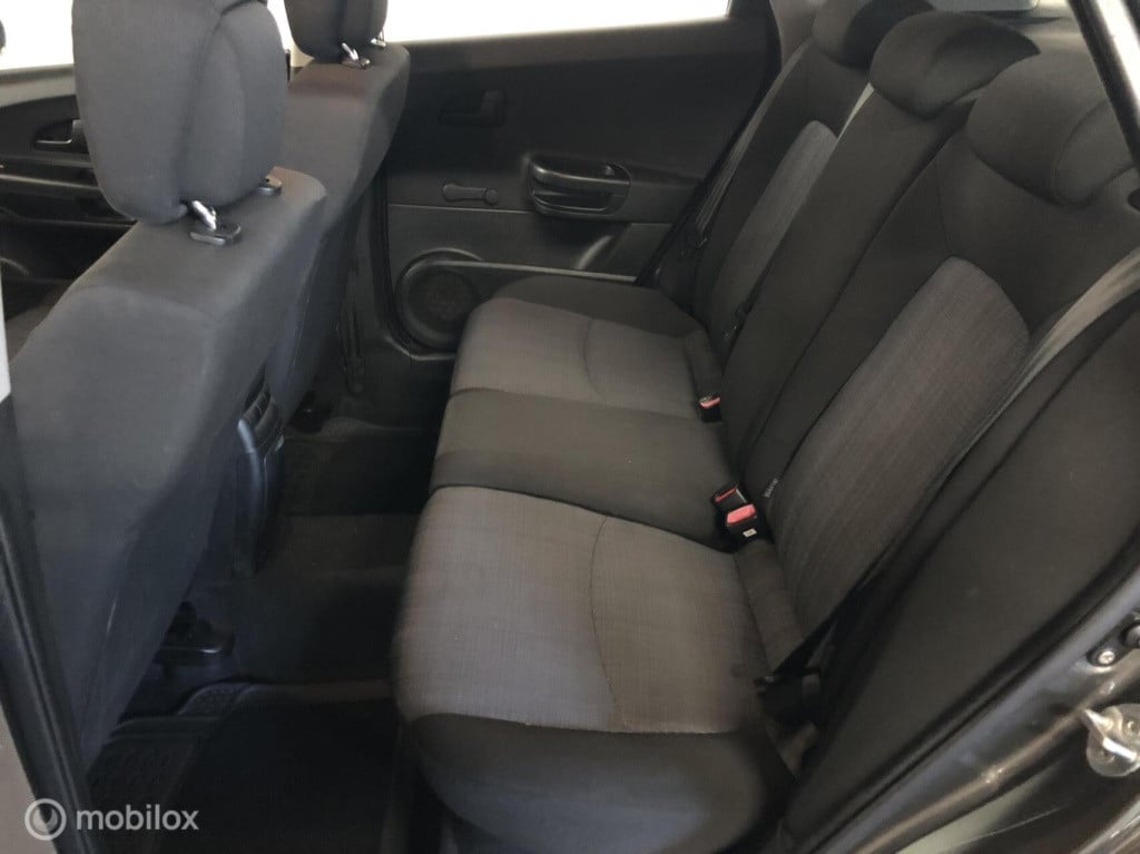 Kia Cee'd sporty wagon 1.4 cvvt navigator plus pack