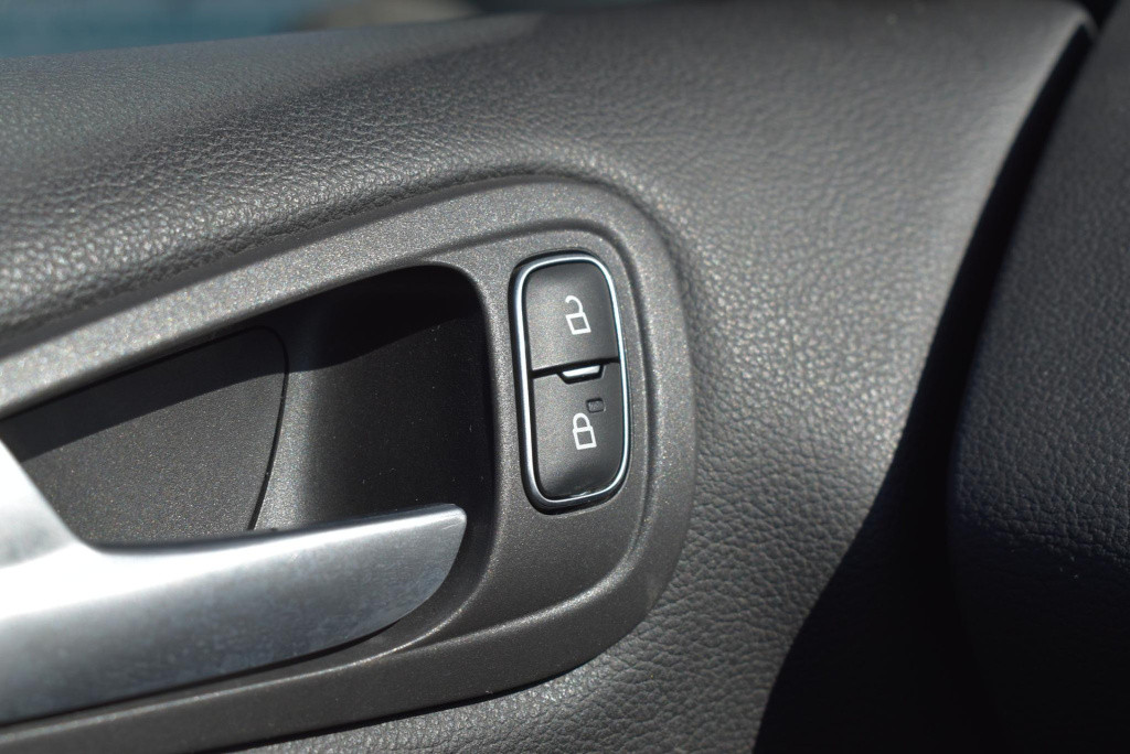 Ford Grand C-max 1.0 trend 7p. | 7 persoons | airco | cruise control | navi