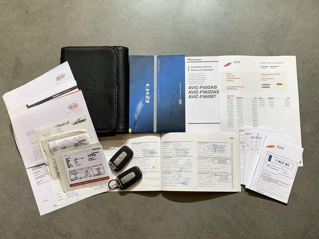 Kia Rio 1.2 cvvt navi | clima | cruise | parkeersensoren | trekhaak | nap e