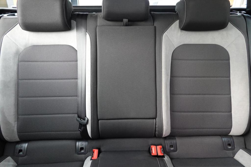 Volkswagen Golf 2.0 tsi r 4motion