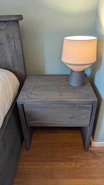 Steigerhouten bed