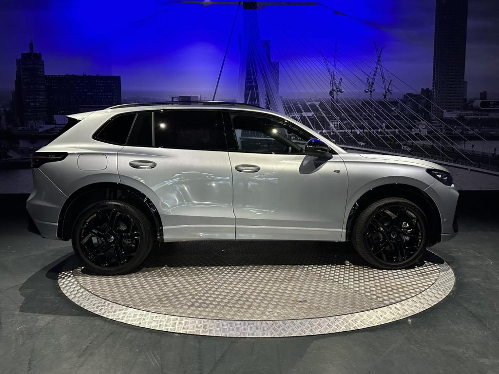 Volkswagen Tiguan 1.5 ehybrid r-line edition *leder*memory*blackstyle*trekh