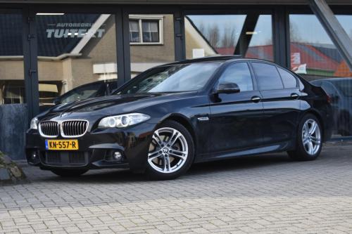 BMW 5 Serie 520i m sport | schuifdak | camera | leder | nap | adapt. cruise