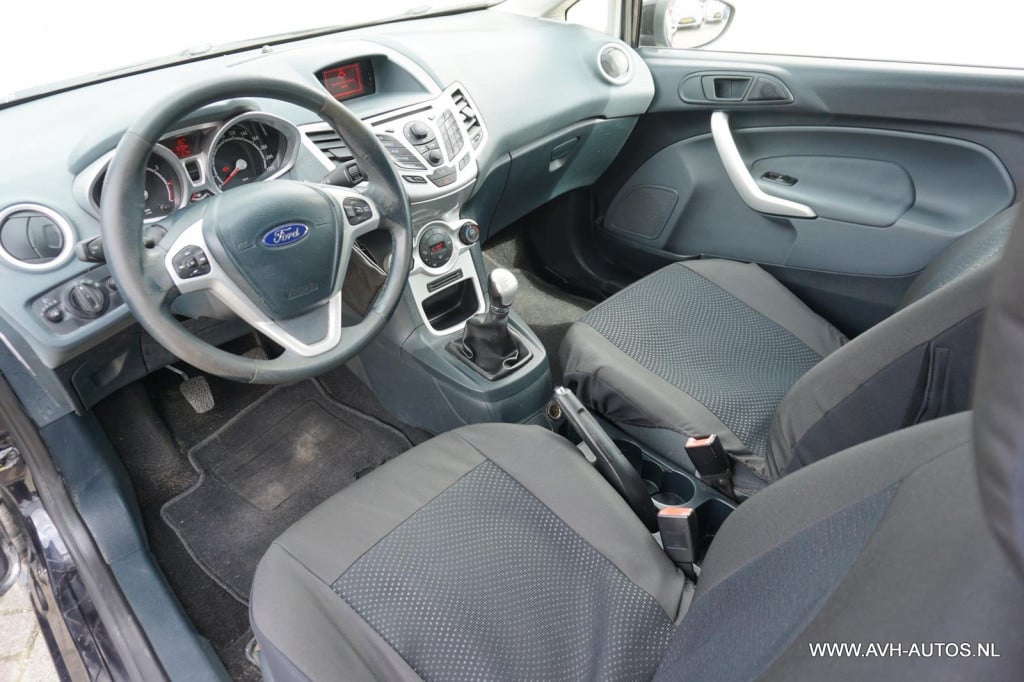 Ford Fiesta 1.4 titanium