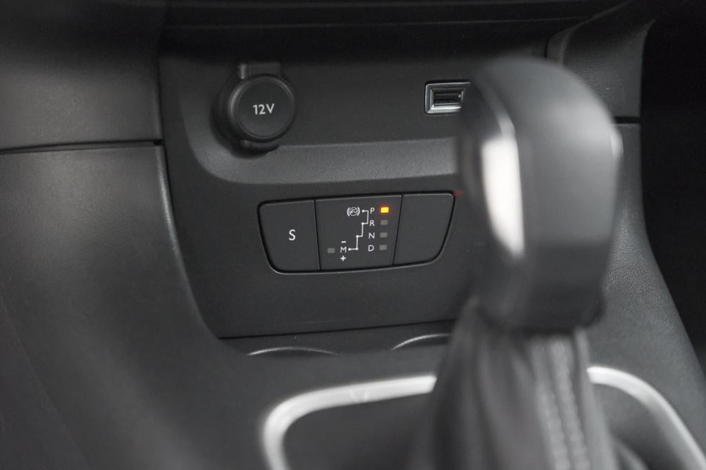 Citroen C3 puretech 110 eat6 business | camera | allseason banden | dodehoe