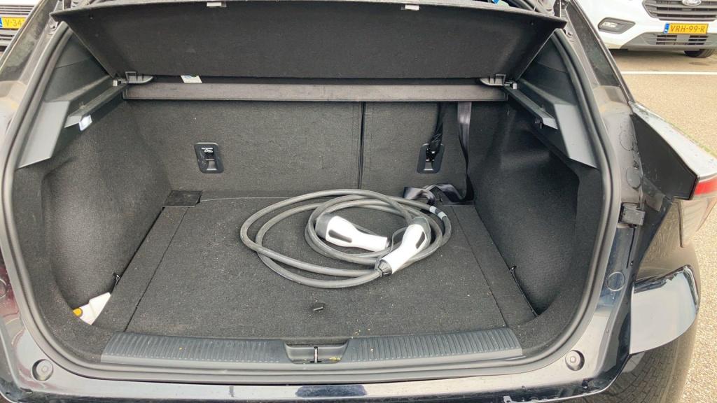 MG Mg4 Ev electric luxury 64 kwh | navi | led koplampen | 360 camera | stoe