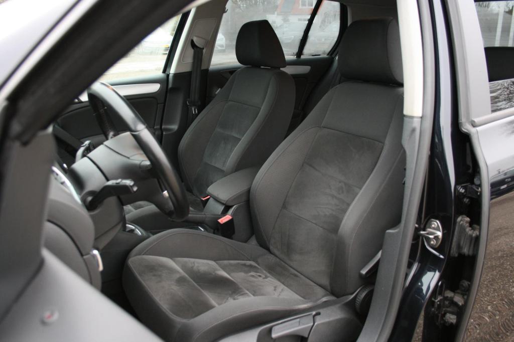 Volkswagen Golf 1.4 tsi highline / cruise / climate control / trekhaak