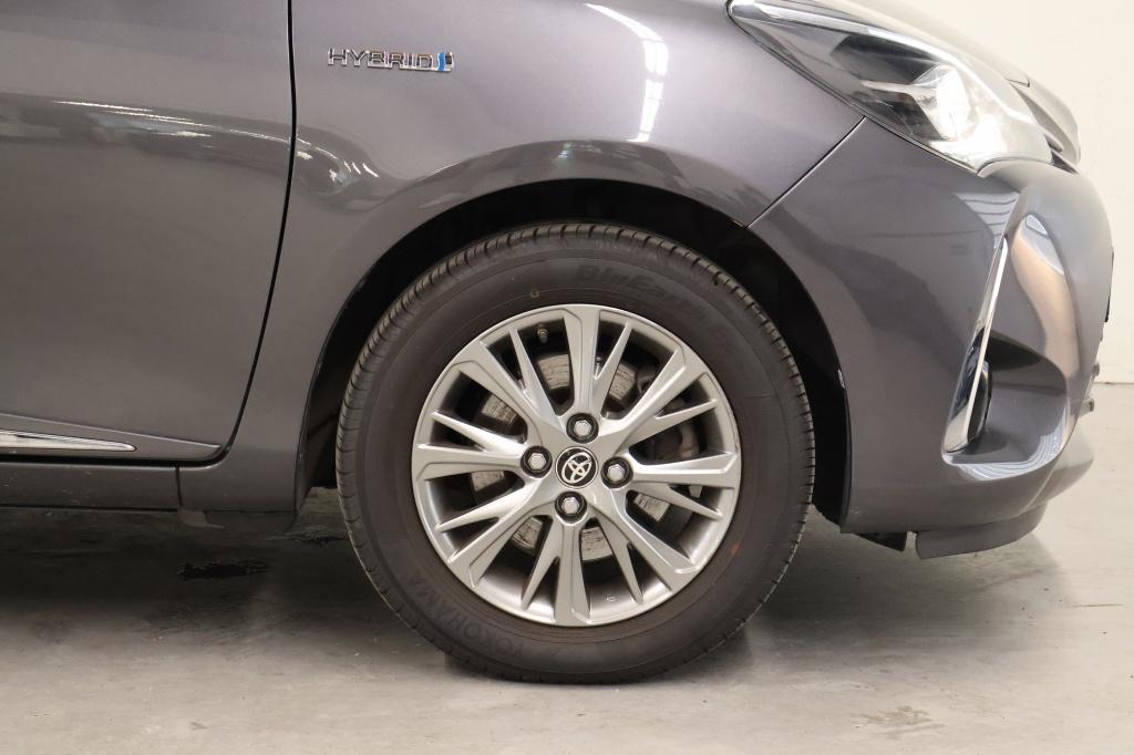 Toyota Yaris 1.5 hybrid executive