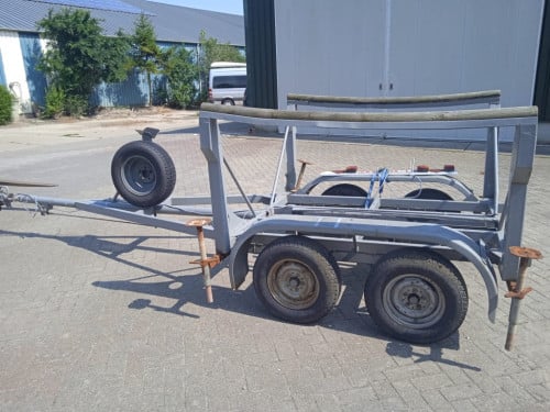 Boten trailer