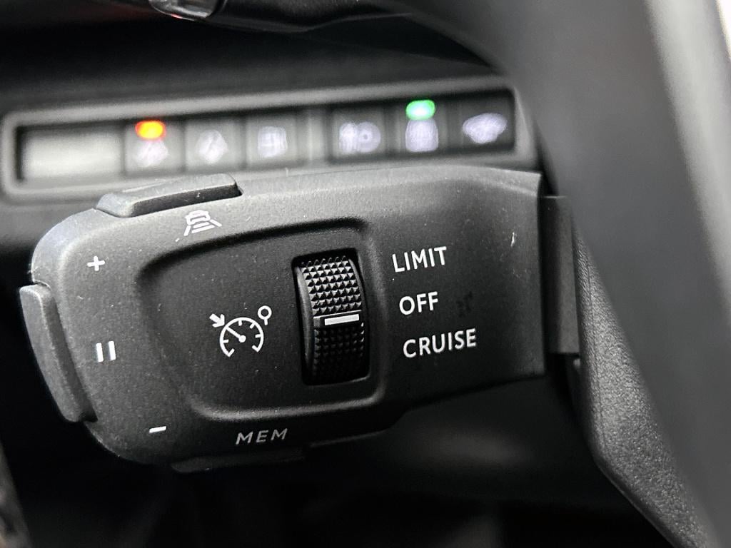 Peugeot 3008 1.6 hybrid 225 gt | rijklaar | panoramdak |