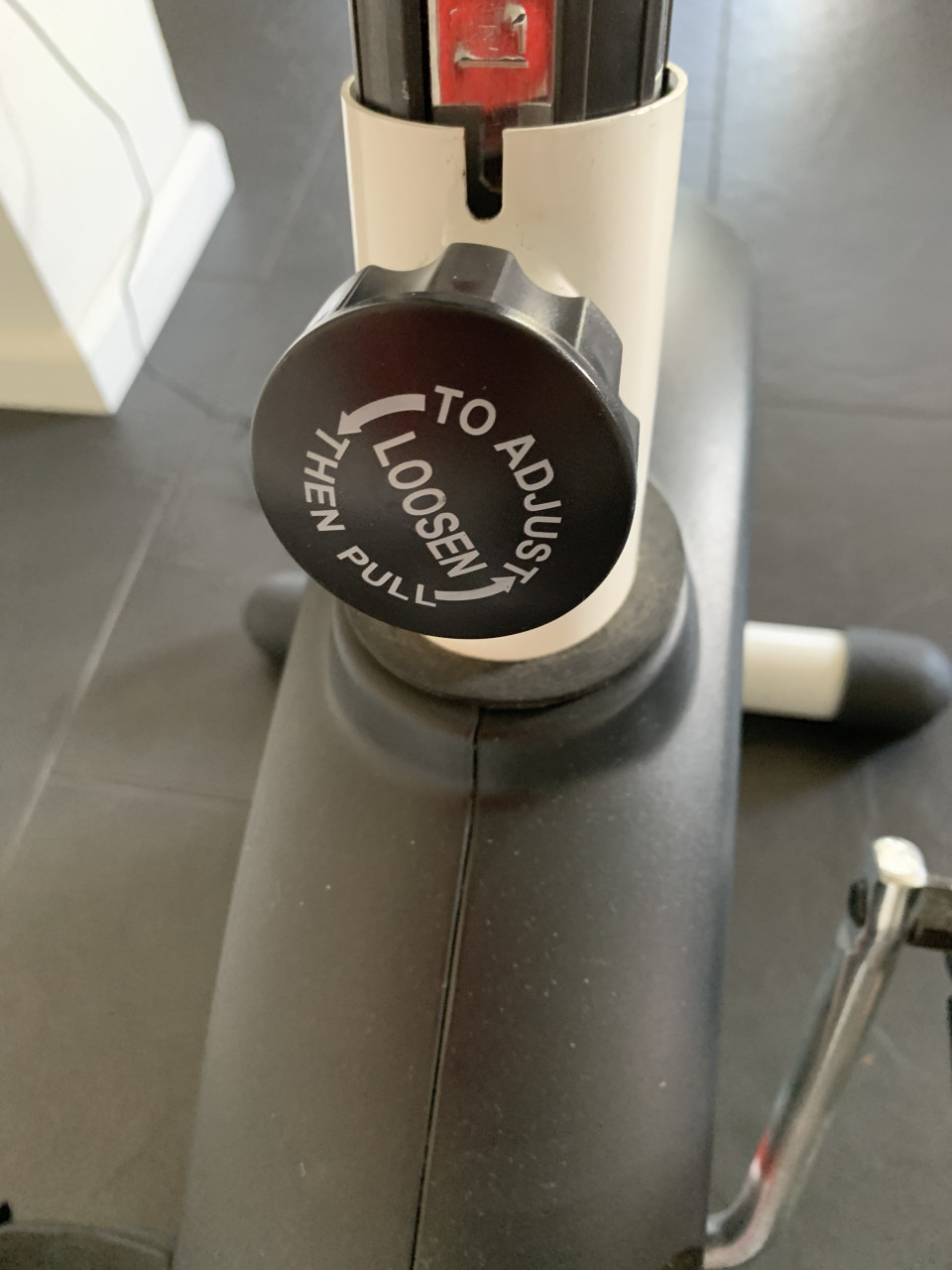 Hometrainer , zgan  amper gebruikt  nieuwprijs 450-499 euro