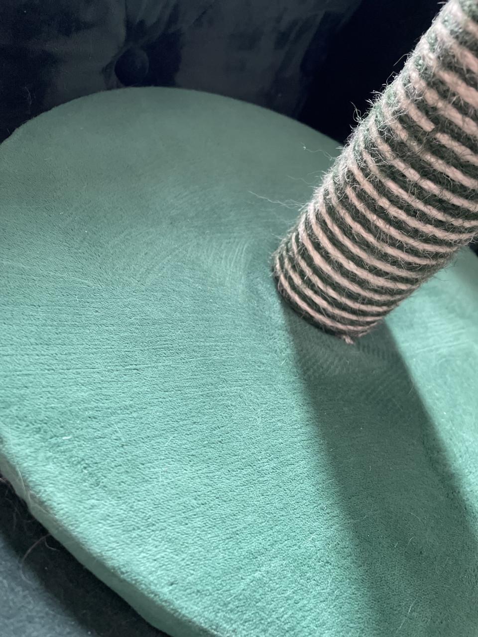 Verschrikkelijk leuke BEEZTEES Kerst-Krabpaal IZGS!!