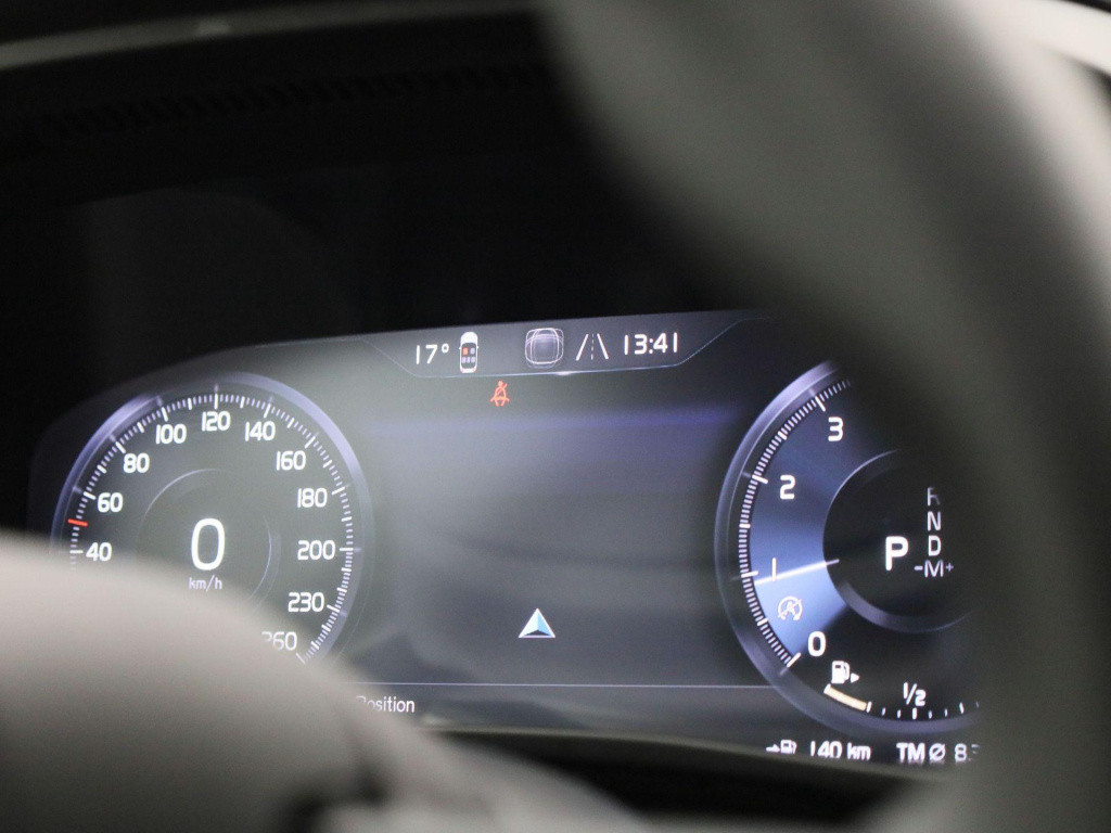 Volvo XC40 1.5 t3 momentum | automaat | lmv | navigatie | virtual cockpit |