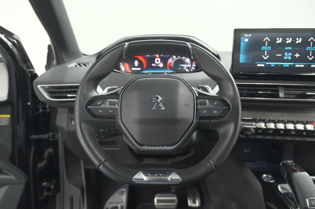 Peugeot 3008 1.6 puretech 180 gt | panoramadak | adaptieve cruise control |