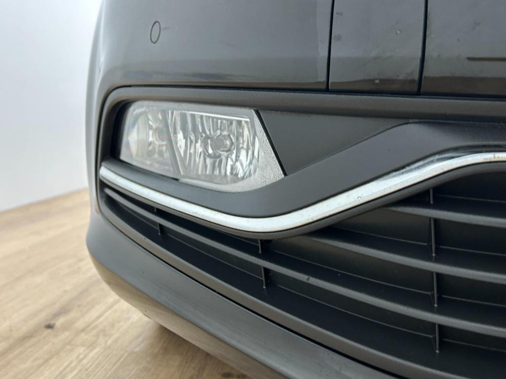 Volkswagen Polo occasion 1.2 tsi bluemotion r-line edition | zwart | tweede