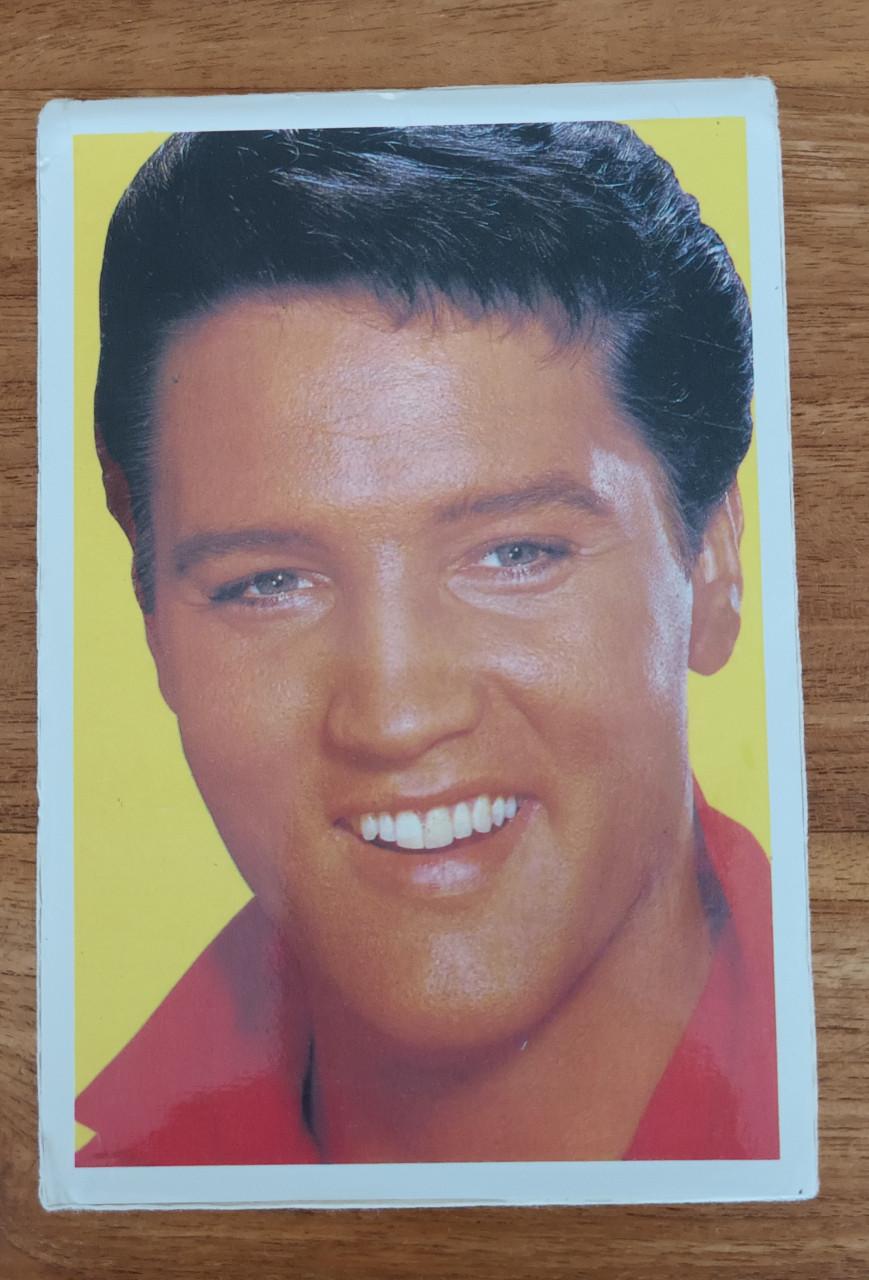 Elvis Presley fotokaarten en een grote sticker