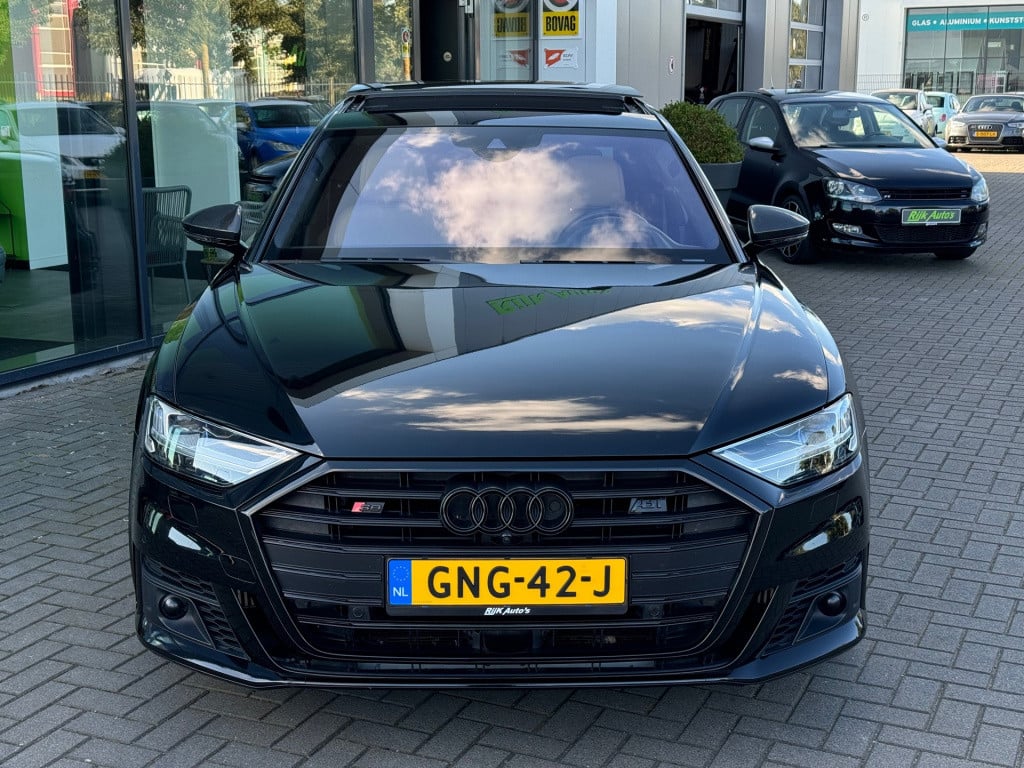Audi S8 4.0 tfsi s8 np280,000€ abt keramisch laser nachtzicht 4-wielsturing