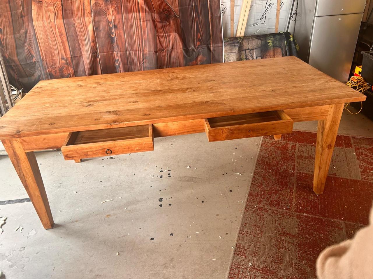 Teakhouten eettafel