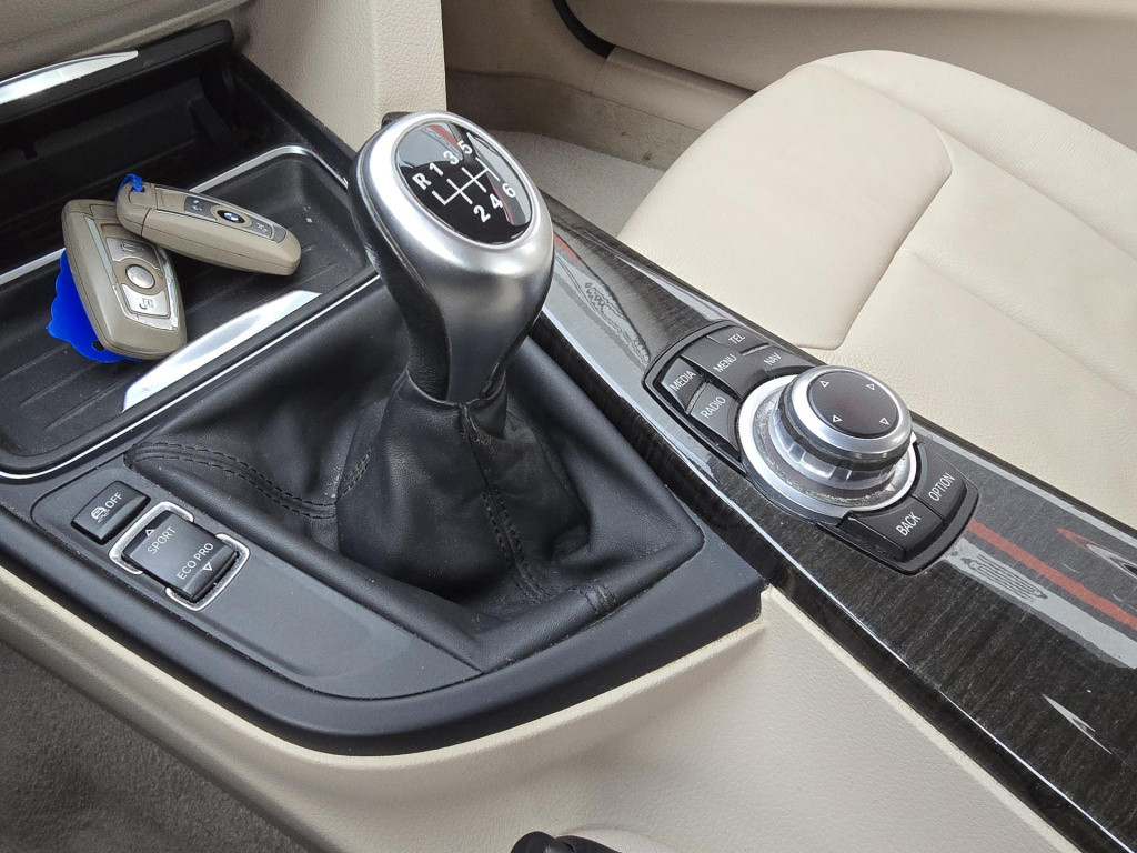 BMW 3-serie 320i efficientdynamics edition business