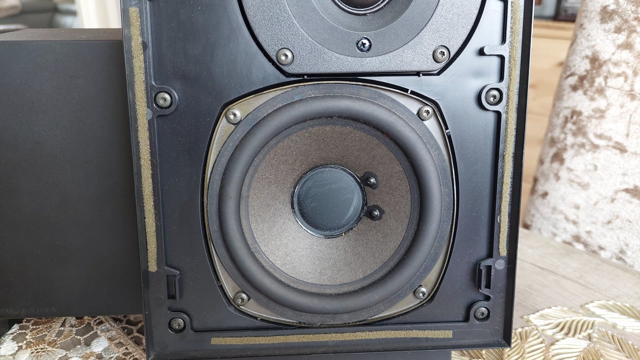 Bang&Olufsen  speakers