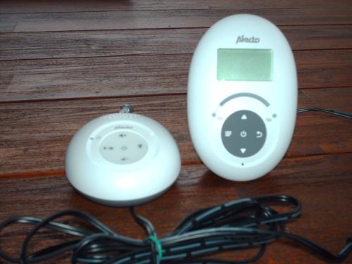 Te koop ;Babyfoon. van Alecto.