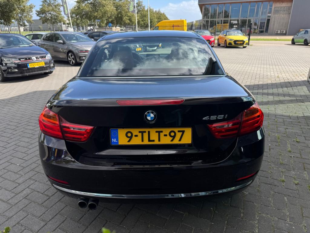 BMW 4 Serie cabrio 428i high executive * nl auto nap * stoel + nek verwarmi
