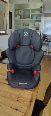 Maxi-Cosi Rodi XP Kinderautostoel ECE R44-04 Kleur nachtzwart 15-36 kilo