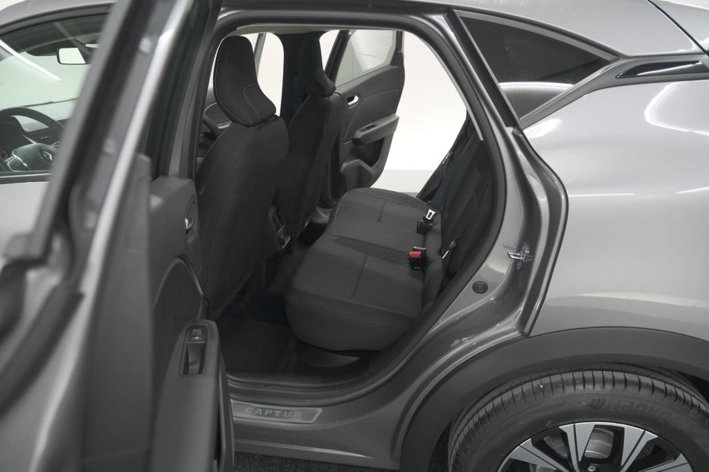 Renault Captur 1.6 e-tech full hybrid 145 techno | trekhaak | navigatie | p