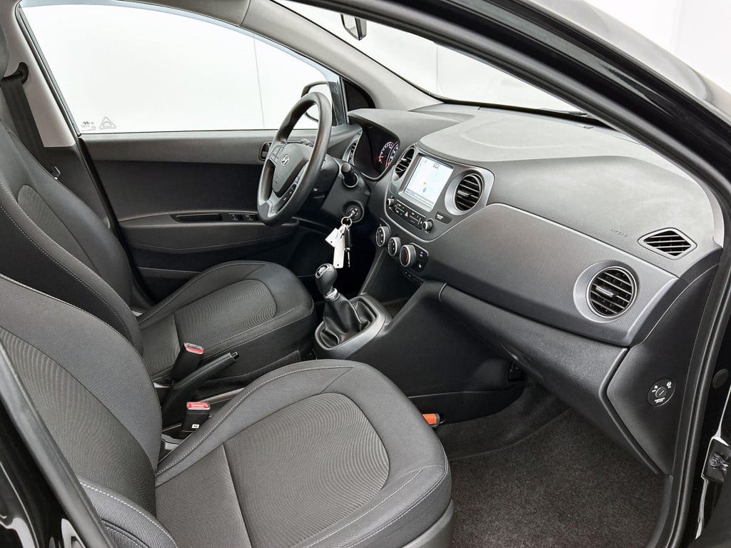 Hyundai I 10 1.0i comfort | lmv | apple carplay | bluetooth | navigatie | l