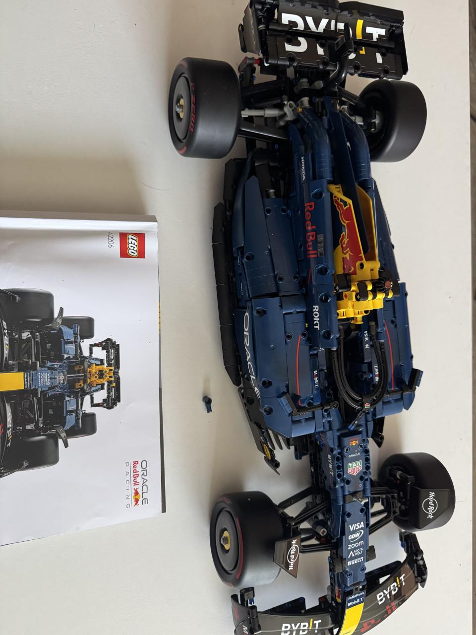 LEGO Red Bull (42206)