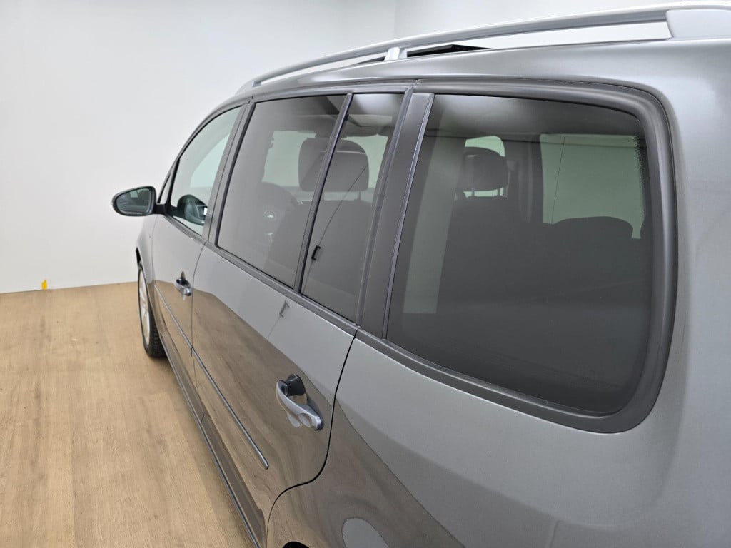 Volkswagen Touran occasion 1.4 tsi 5 persoons met panoramadak en grote koff