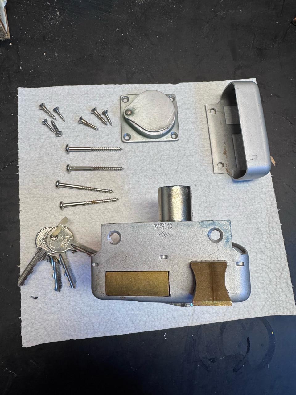 Cisa voordeur slot incl 4 sleutels