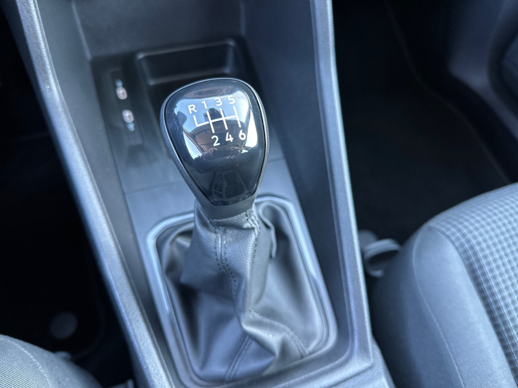 Volkswagen Caddy 1.5 tsi 5-persoons | navigatie | trekhaak | cruise | rijkl