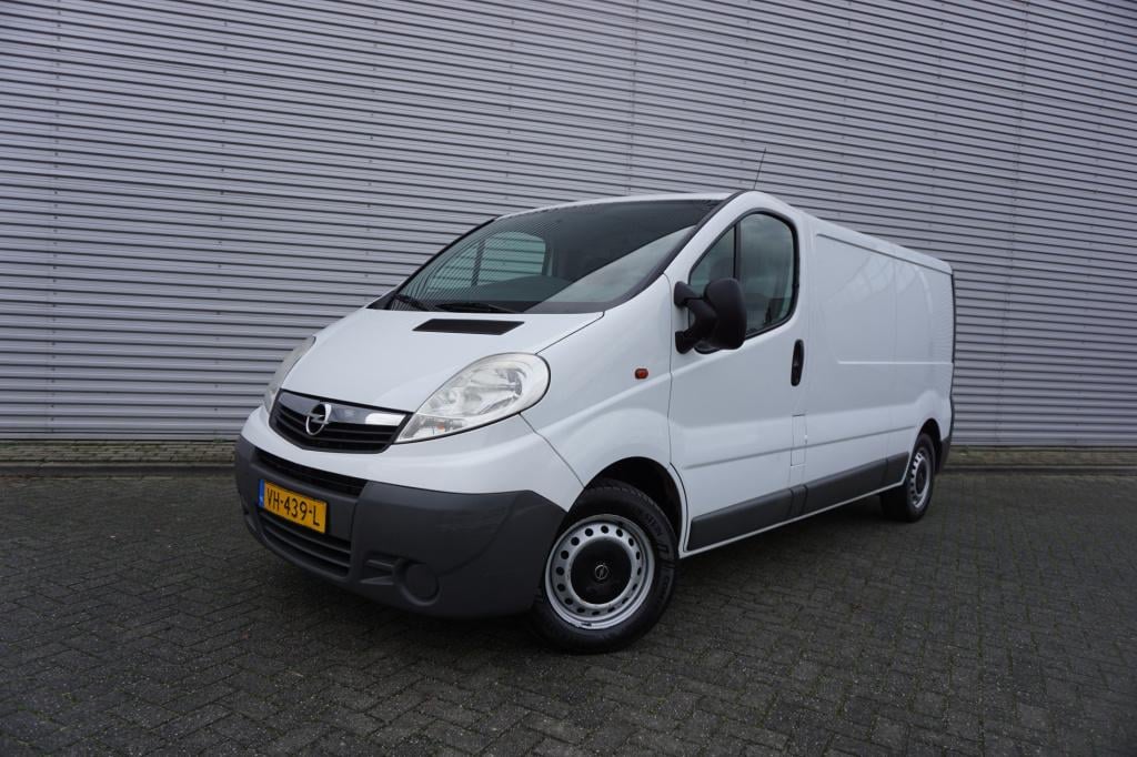 Opel Vivaro 2.0 cdti l2h1 airco / cruise / leder / elektr. ramen / trekhaak