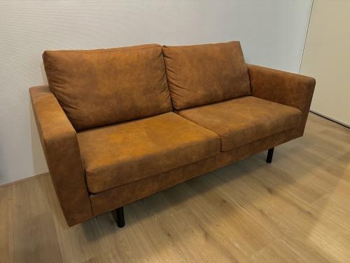 Prachtige 2-zitsbank – Cognac kleur – Zo goed als nieuw! 🛋️