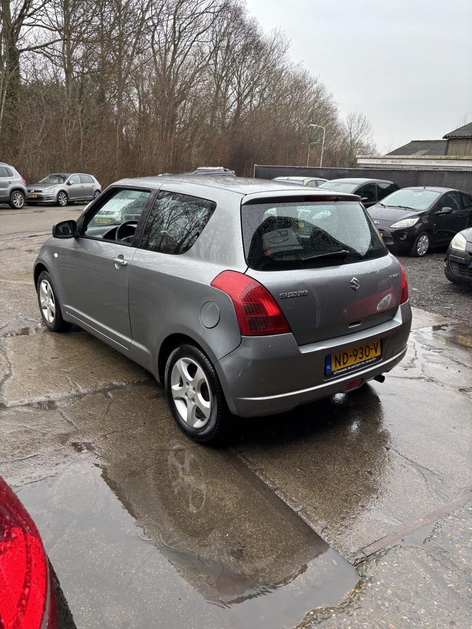 Suzuki Swift met een voljaar apk!