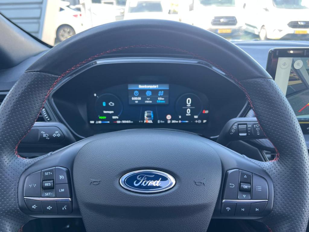 Ford Kuga 2.5 phev 243pk e-cvt st-line , panodak , trekhaak , 2100 kg trekg