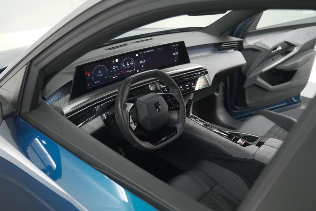 Peugeot 5008 1.2 hybrid 136 gt 7p | adaptieve cruise control | camera | ele